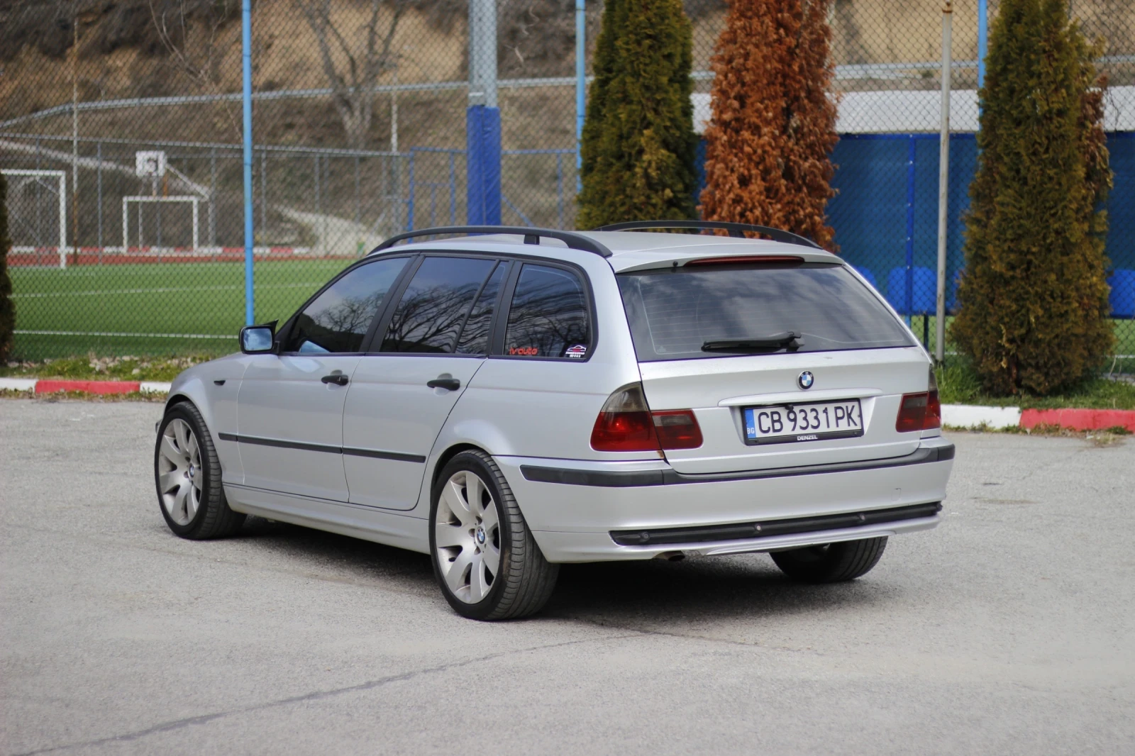 BMW 320, снимка 2 - Автомобили и джипове - 53880186