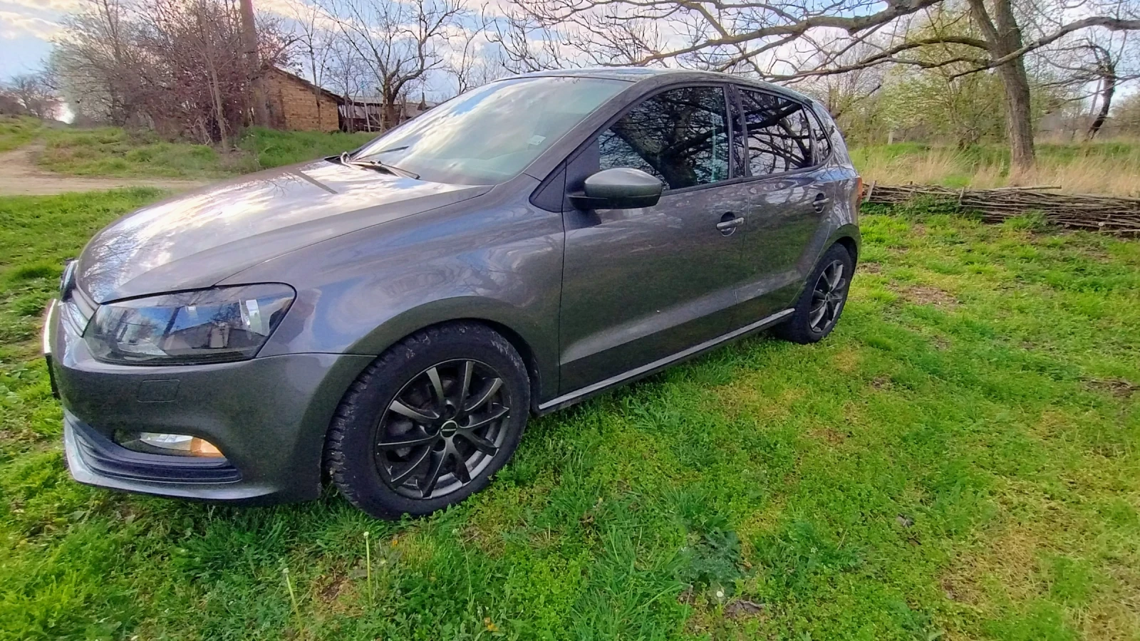 VW Polo, снимка 2 - Автомобили и джипове - 54100179