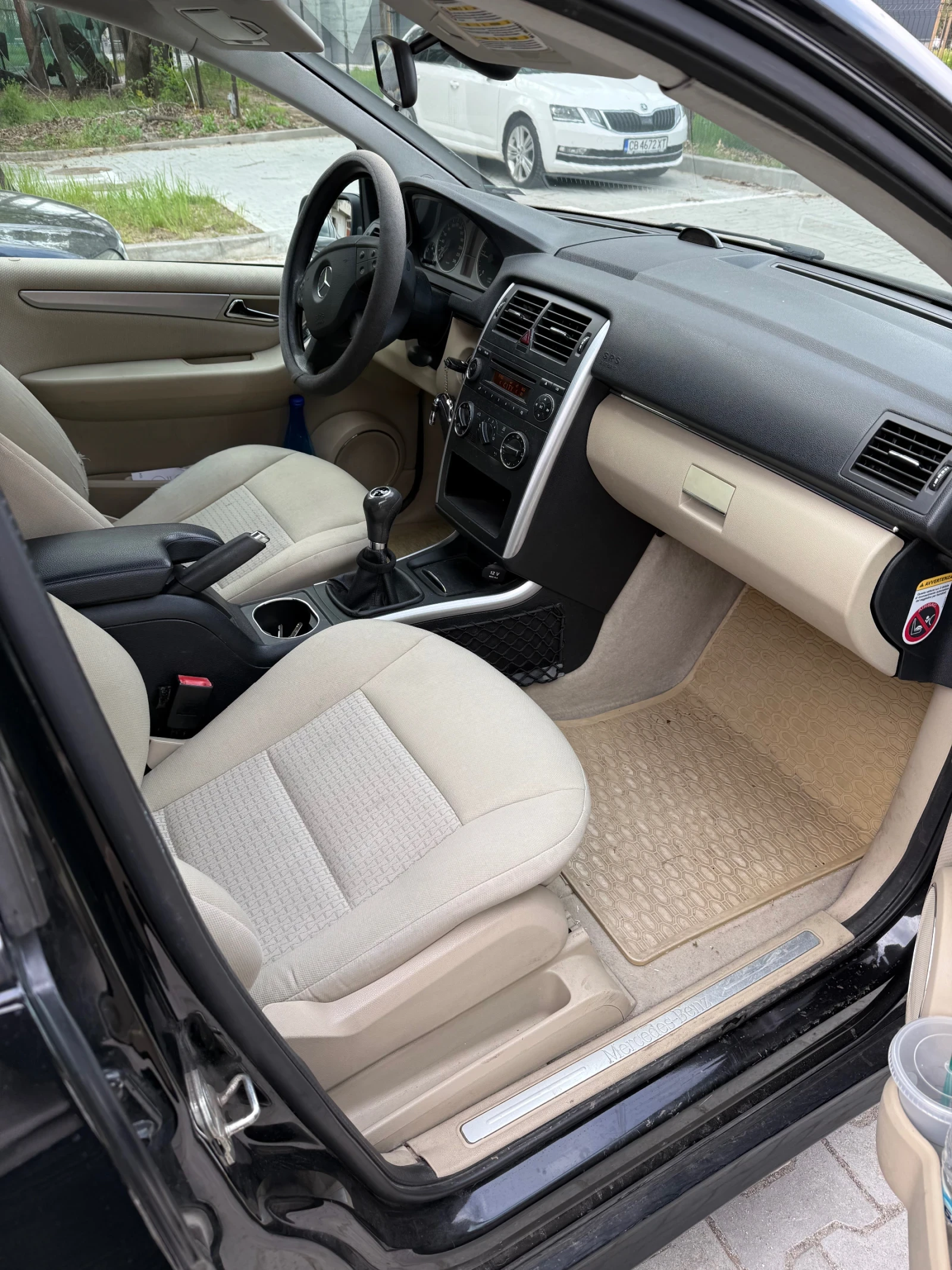 Mercedes-Benz B 180, снимка 7 - Автомобили и джипове - 54281984