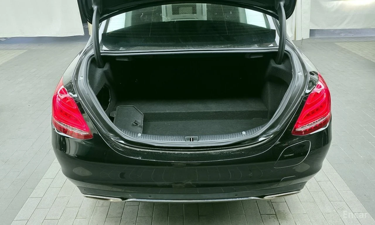 Mercedes-Benz C 350 e, снимка 16 - Автомобили и джипове - 54330607