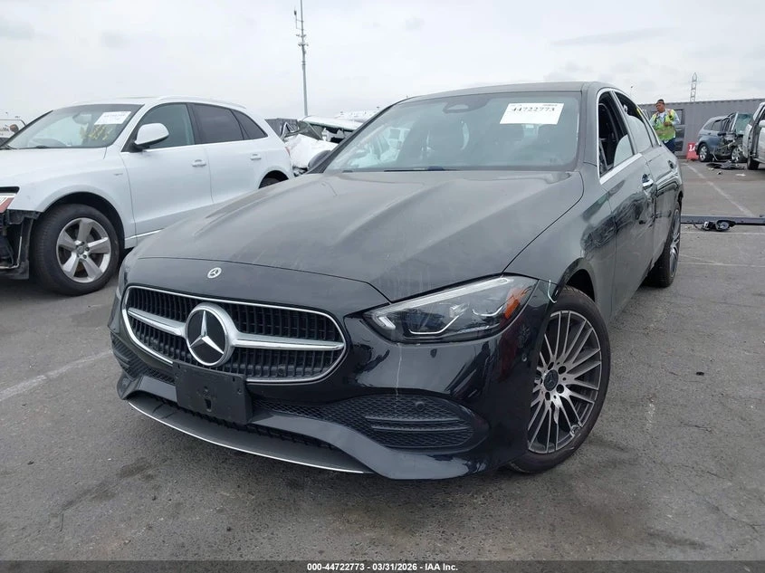 Mercedes-Benz C 300 2.0l, снимка 2 - Автомобили и джипове - 54432564