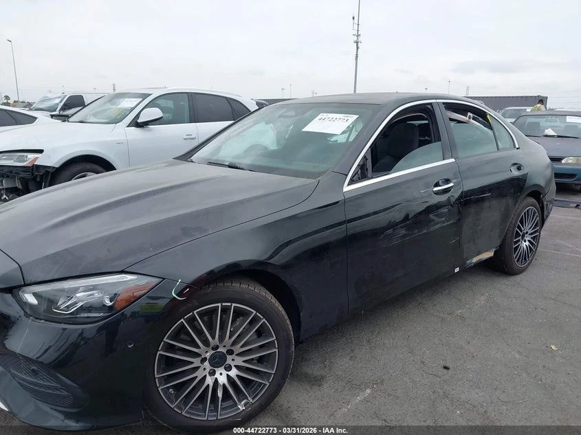 Mercedes-Benz C 300 2.0l, снимка 6 - Автомобили и джипове - 54432564
