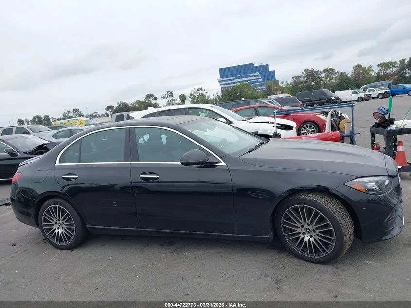 Mercedes-Benz C 300 2.0l, снимка 13 - Автомобили и джипове - 54432564