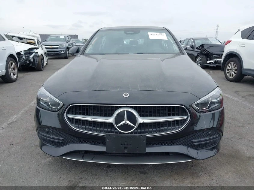 Mercedes-Benz C 300 2.0l, снимка 12 - Автомобили и джипове - 54432564