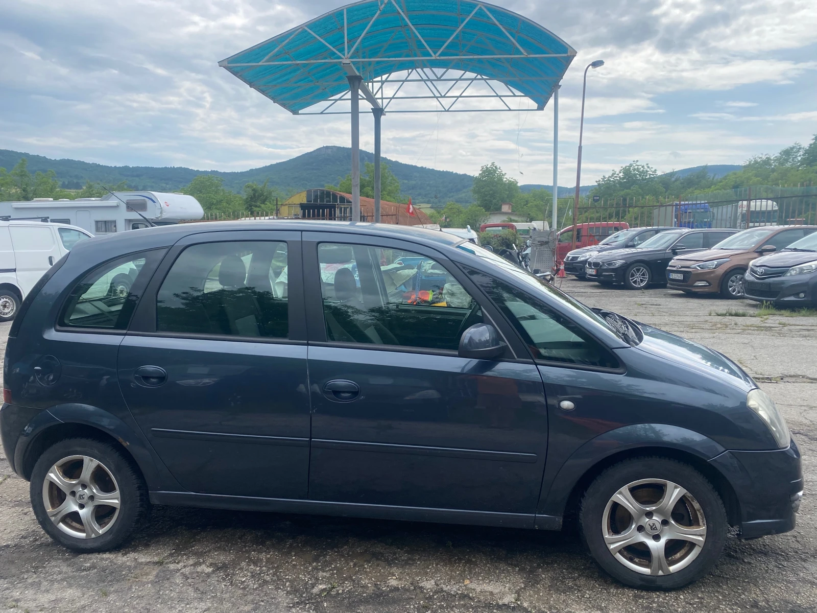 Opel Meriva 1.3CDTI Клима, снимка 3 - Автомобили и джипове - 54740802