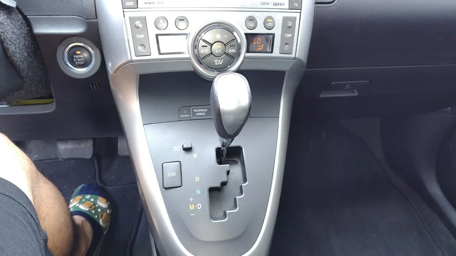 Toyota Verso, снимка 6 - Автомобили и джипове - 54809496