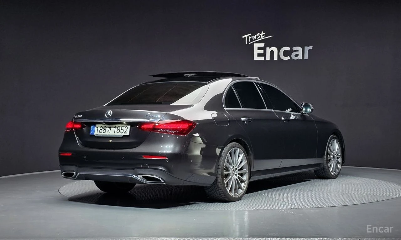 Mercedes-Benz E 350 ДИСТРОНИК * ПОДГРЕВИ * ПАНО * HEAD-UP * 360 КАМЕРА, снимка 3 - Автомобили и джипове - 55269770