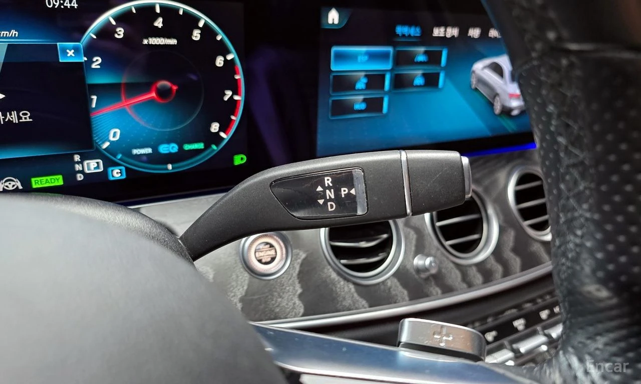 Mercedes-Benz E 350 ДИСТРОНИК * ПОДГРЕВИ * ПАНО * HEAD-UP * 360 КАМЕРА, снимка 10 - Автомобили и джипове - 55269770