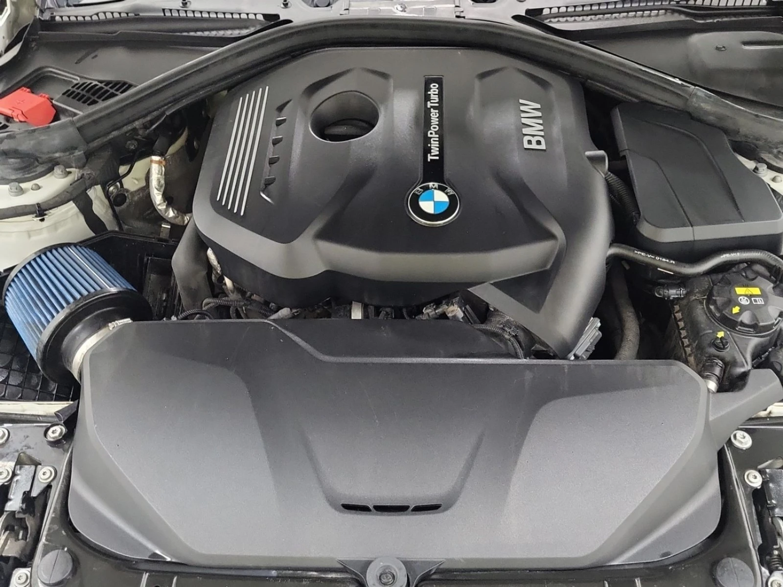 BMW 330 XDRIVE * АвтоКредит * (ЦЕНА ДО БГ), снимка 17 - Автомобили и джипове - 55591925