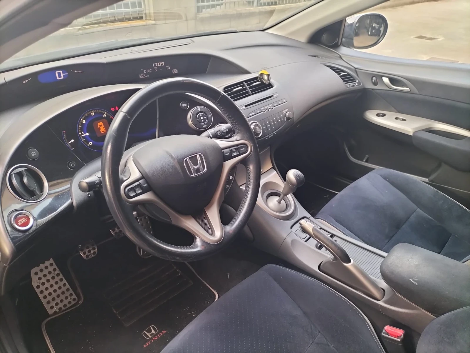 Honda Civic 2.2I-CDTI 120 000КМ Executive, снимка 11 - Автомобили и джипове - 56025636