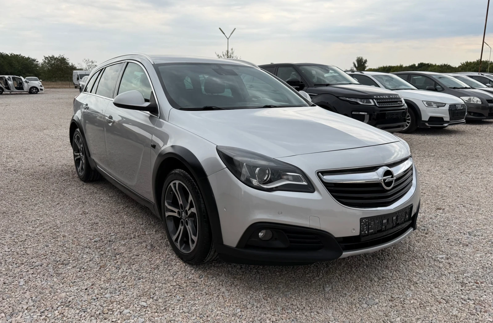 Opel Insignia * SPORT TOURER* AUTOMATIC * FULL OPINION , снимка 2 - Автомобили и джипове - 56163182