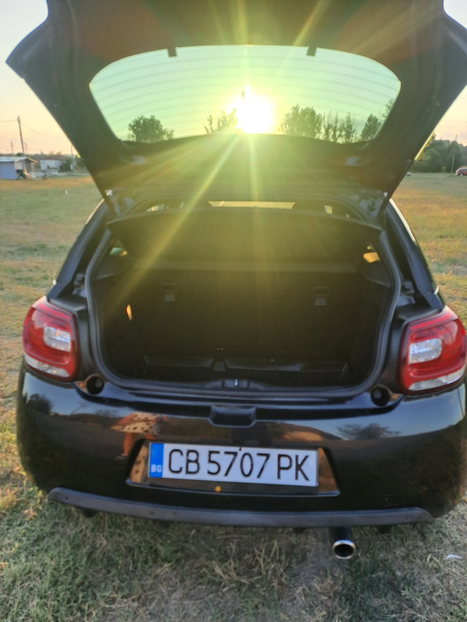 Citroen DS3, снимка 6 - Автомобили и джипове - 56648183