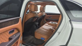 Bentley Bentayga 4.0 V8* ЛЮК* ОБДУХВАНЕ* МАСАЖ* HUD* 360* КРАЙНА ЦЕ, снимка 11