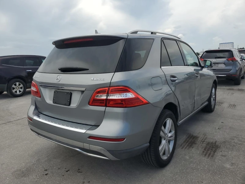 Mercedes-Benz ML 350 4MATIC Подгреви, снимка 4 - Автомобили и джипове - 47212927