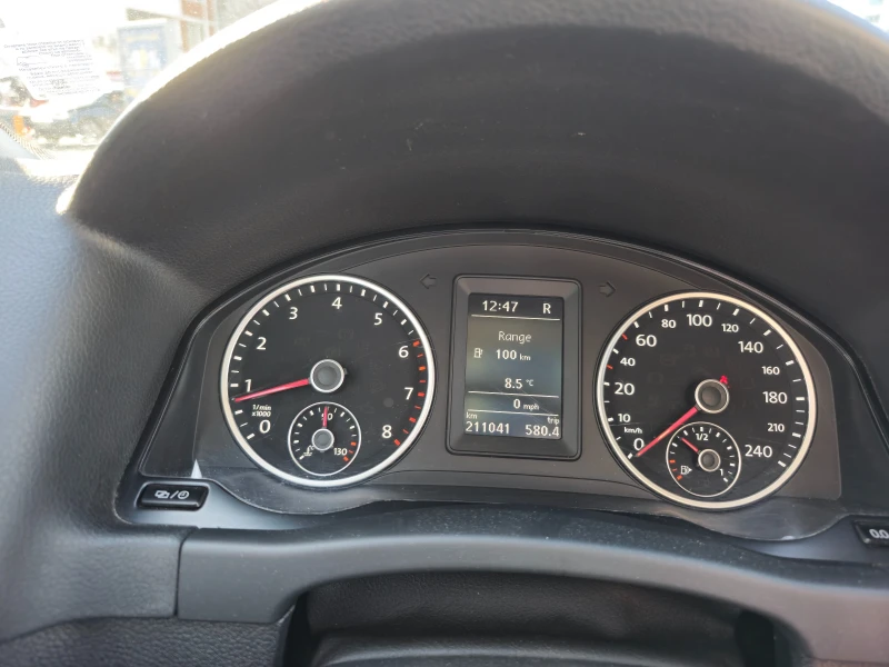 VW Tiguan 2.0 TSI 4x4, снимка 17 - Автомобили и джипове - 51880721