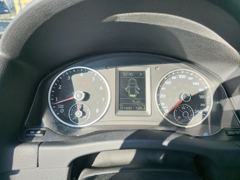 VW Tiguan 2.0 TSI 4x4, снимка 10 - Автомобили и джипове - 51880721