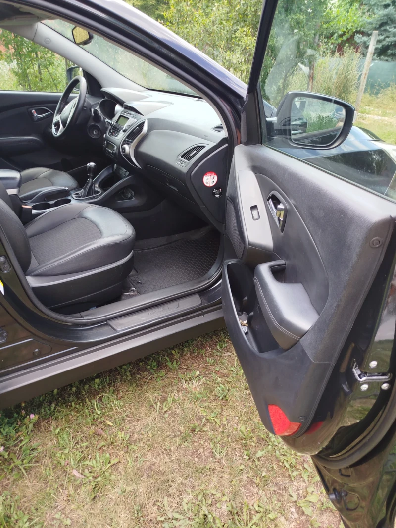 Hyundai IX35, снимка 15 - Автомобили и джипове - 51082160