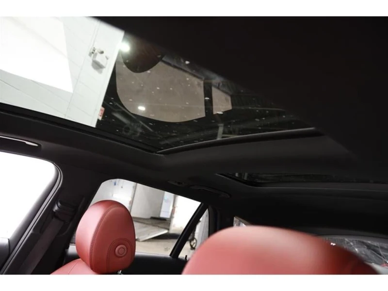 Mercedes-Benz GLC 300 * 4M * CARFAX * БЕЗ ПЪРВОНАЧАЛНА ВНОСКА, снимка 10 - Автомобили и джипове - 52959756