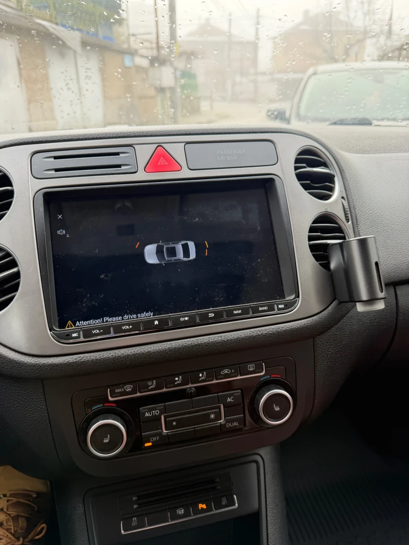 VW Tiguan 2.0 TSI 4 MOTION, снимка 11 - Автомобили и джипове - 53200305