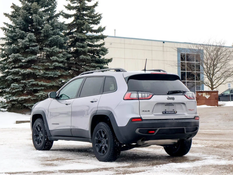 Jeep Cherokee TRAILHAWK * CARFAX * АвтоКредит* (ЦЕНА ДО БГ), снимка 5 - Автомобили и джипове - 53271646