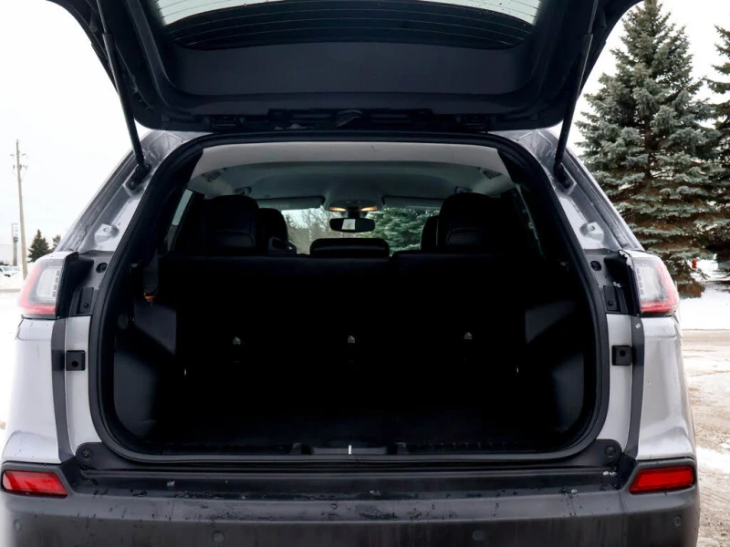 Jeep Cherokee TRAILHAWK * CARFAX * АвтоКредит* (ЦЕНА ДО БГ), снимка 9 - Автомобили и джипове - 53271646