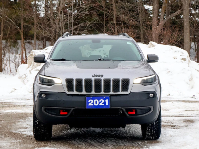 Jeep Cherokee TRAILHAWK * CARFAX * АвтоКредит* (ЦЕНА ДО БГ), снимка 8 - Автомобили и джипове - 53271646