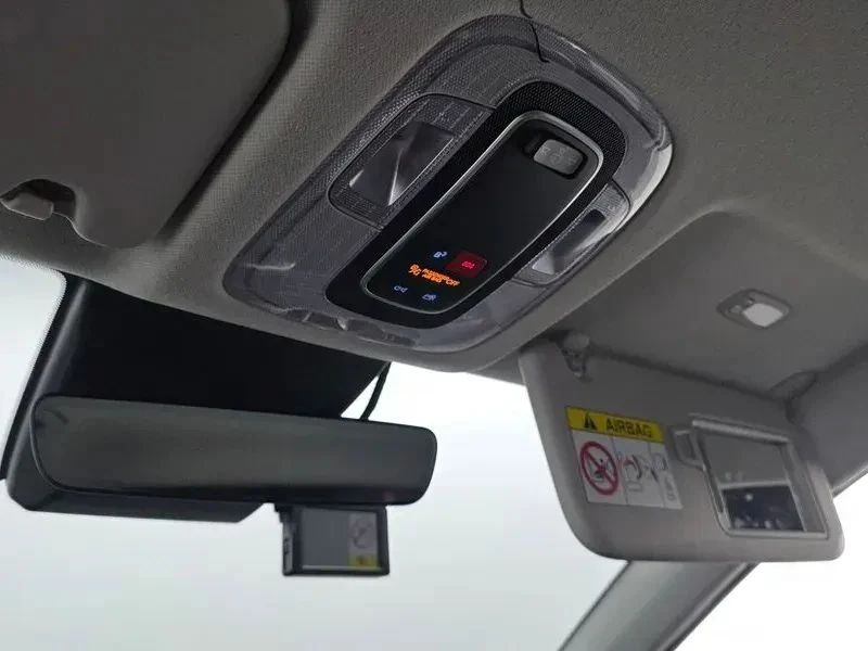 Hyundai Kona, снимка 16 - Автомобили и джипове - 56688287