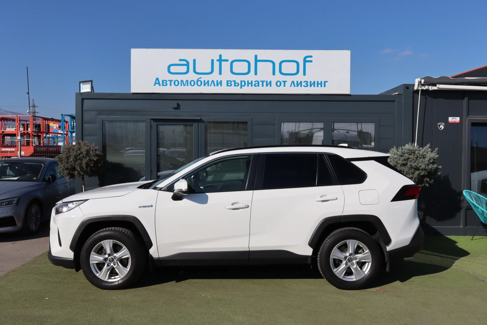 Toyota Rav4 COMFORT/2.5HYBRID/177k.c./AT - изображение 2