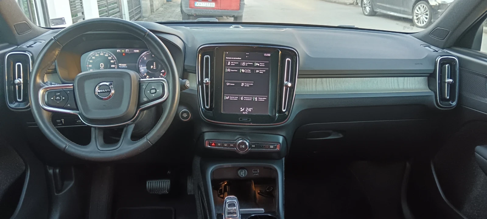 Volvo XC40  - изображение 7