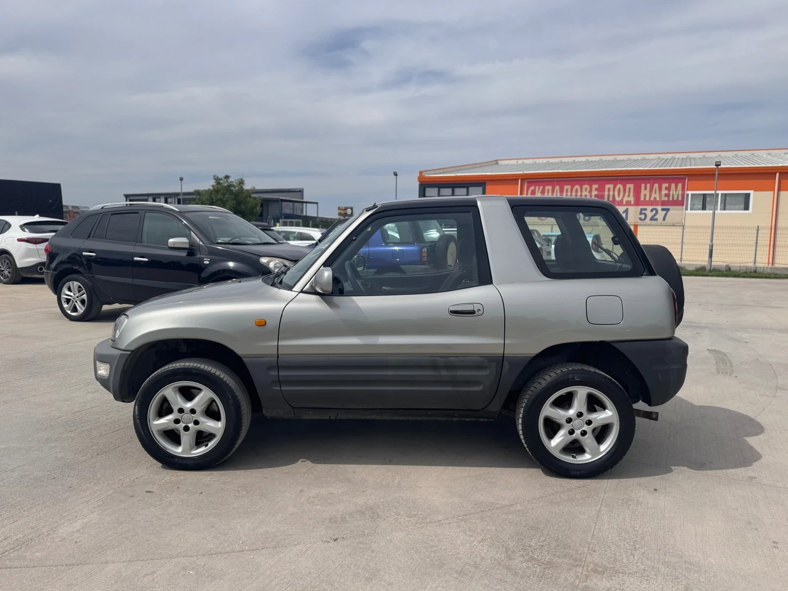 Toyota Rav4  - изображение 8
