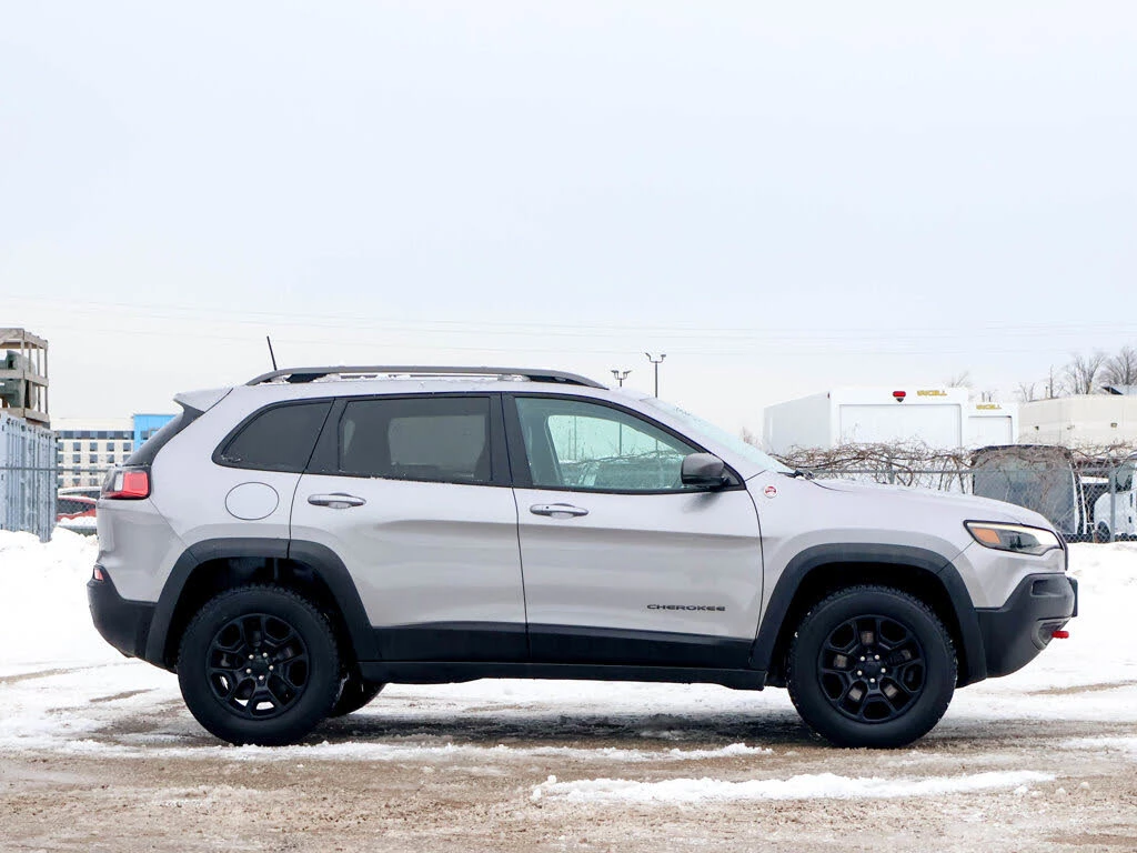 Jeep Cherokee TRAILHAWK * CARFAX * АвтоКредит* (ЦЕНА ДО БГ) - изображение 2