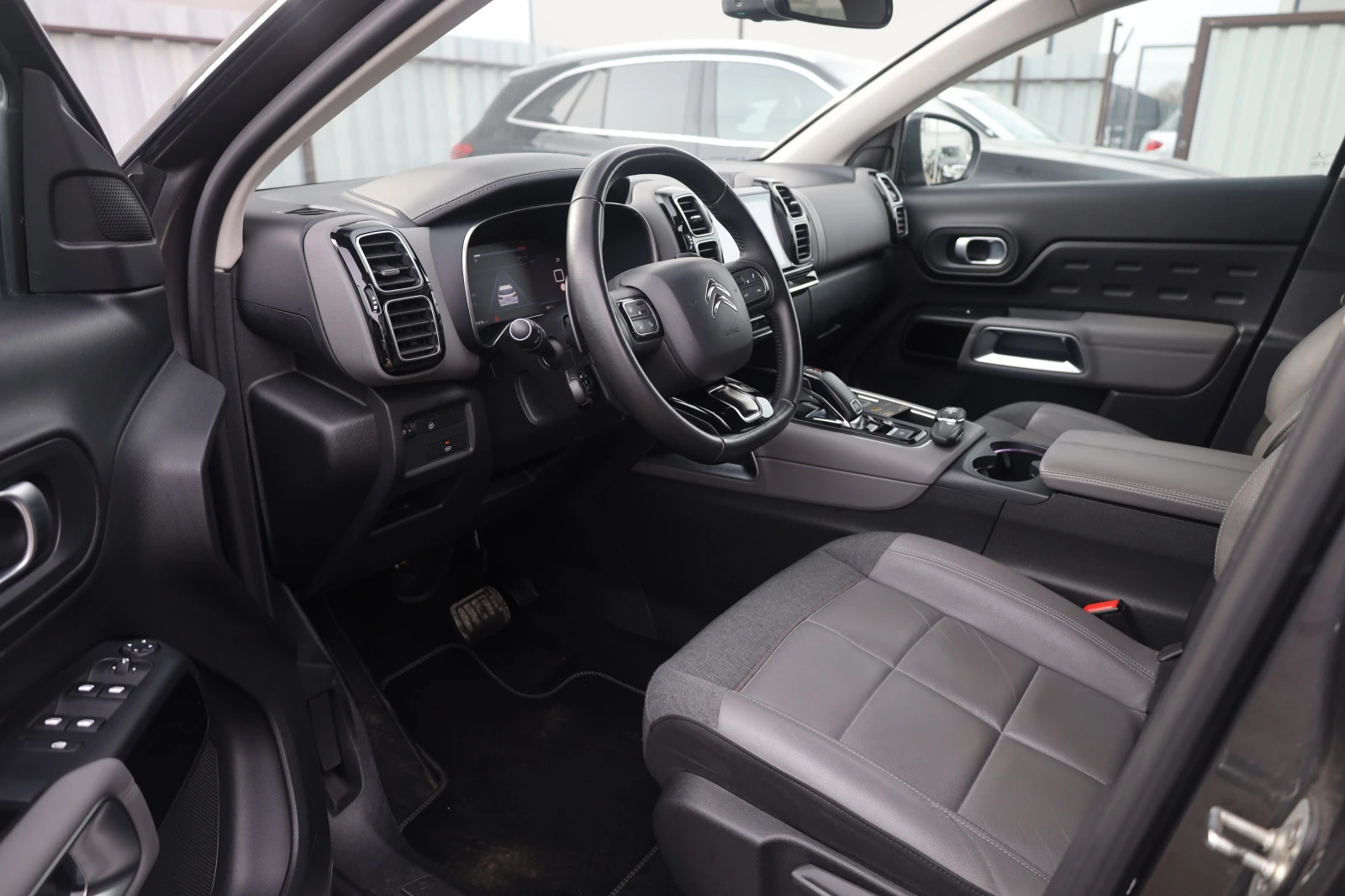 Citroen C5 Aircross 1.5 HDi AUT Feel Pack KeyGO KAM LEDER AHK #iCarbg, снимка 11 - Автомобили и джипове - 53445265