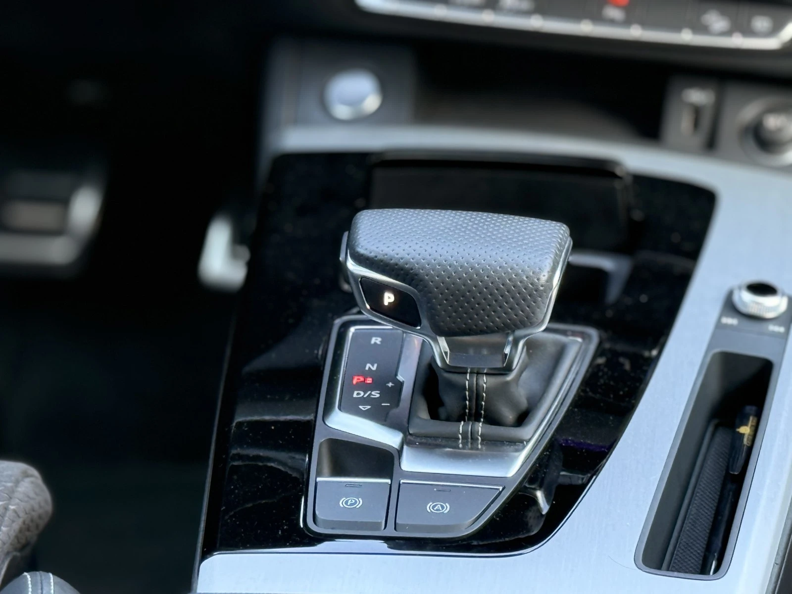 Audi Q5 Audi Q5 2024 2.0tdi, снимка 16 - Автомобили и джипове - 54358534