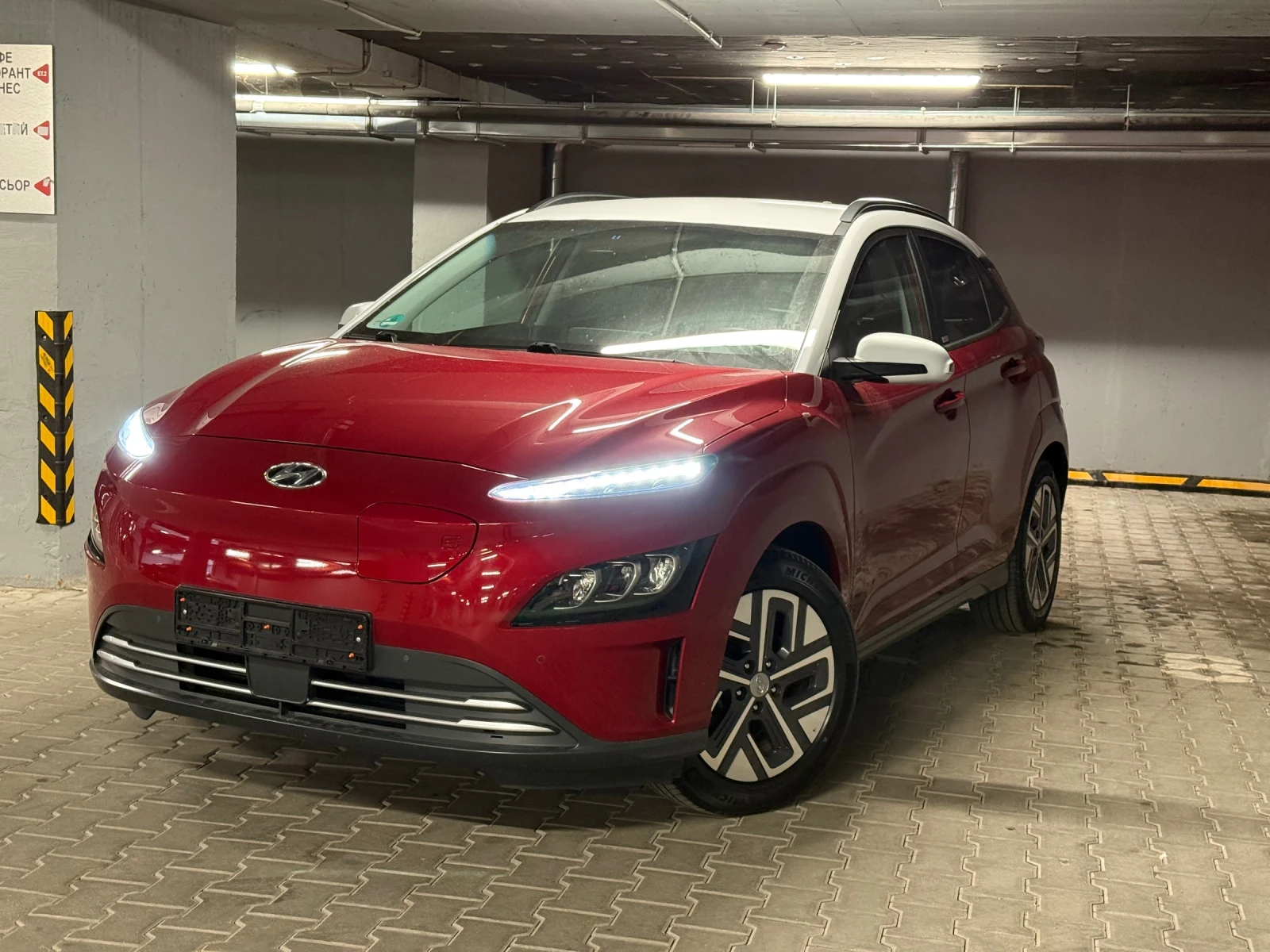 Hyundai Kona Trend FACE  64 kWh 204 hp Гаранция camera Bluelink, снимка 2 - Автомобили и джипове - 54508619