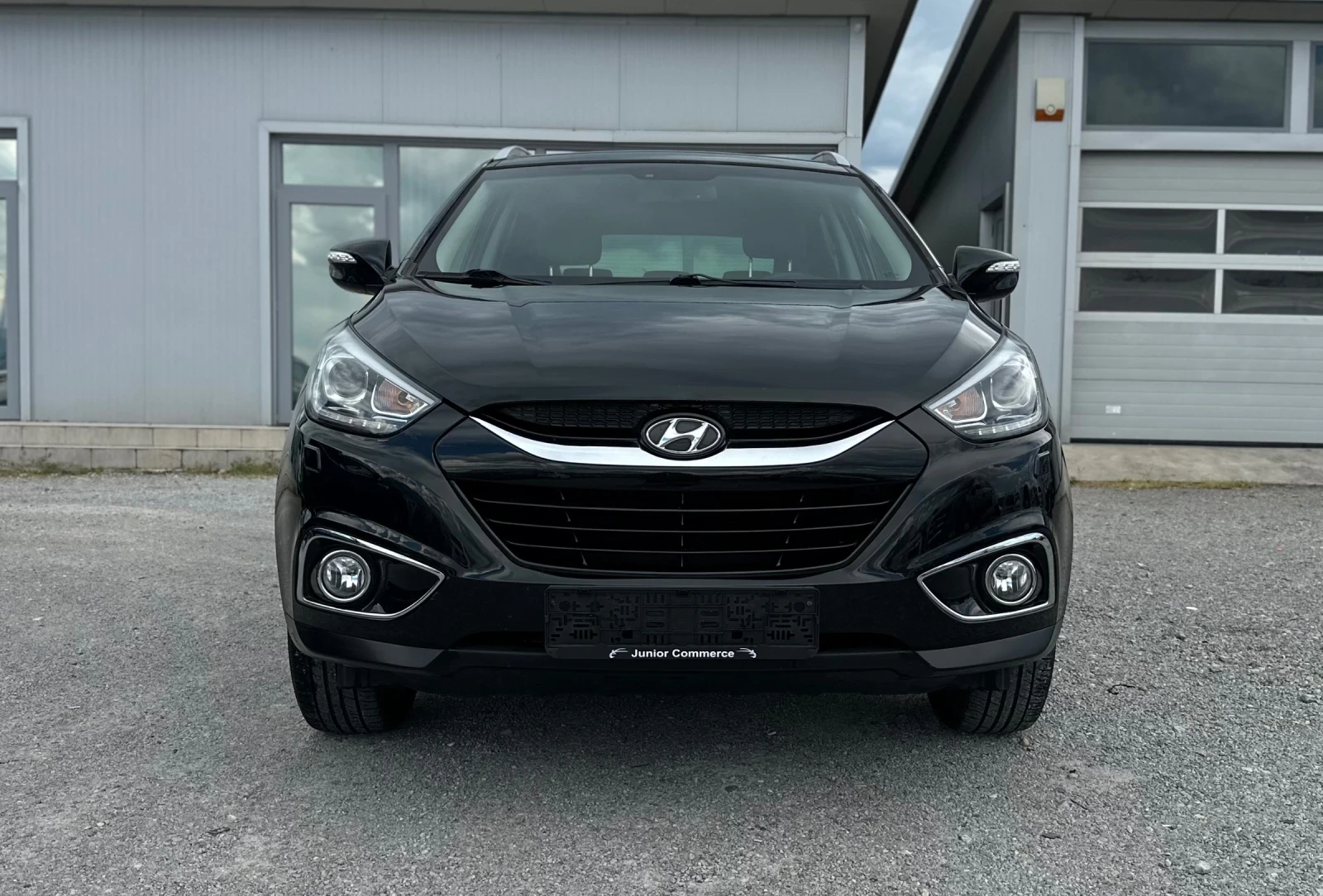 Hyundai IX35 1.6i-КСЕНОН-ЛЕД-КОЖА-ПОДГРЕВ-РЕАЛЕН ПРОБЕГ-ФУЛ-ТОП, снимка 2 - Автомобили и джипове - 54958561
