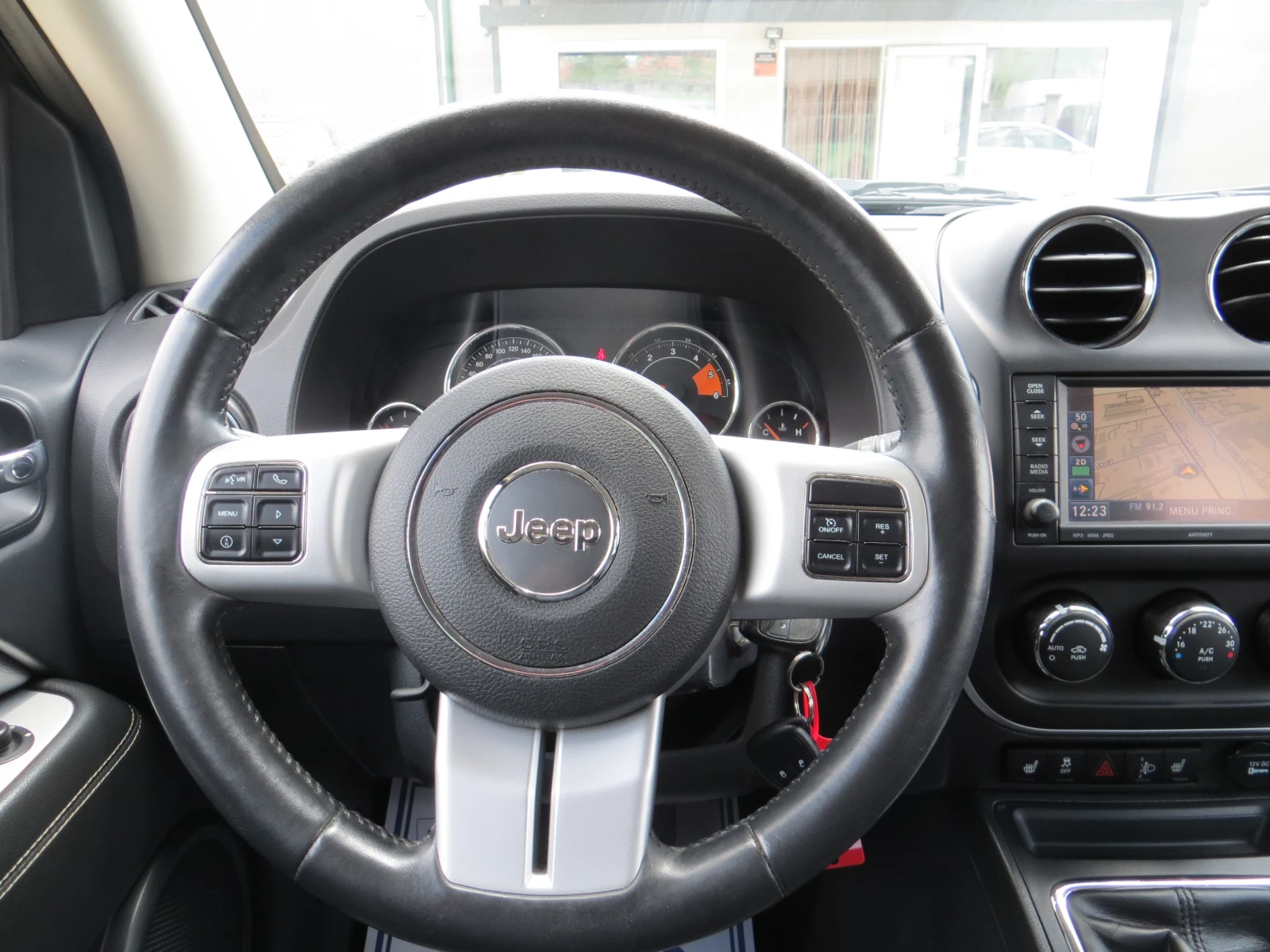 Jeep Compass 2.2CRD* 4X4* ����* ����* ������ | Mobile.bg � ����������� 13