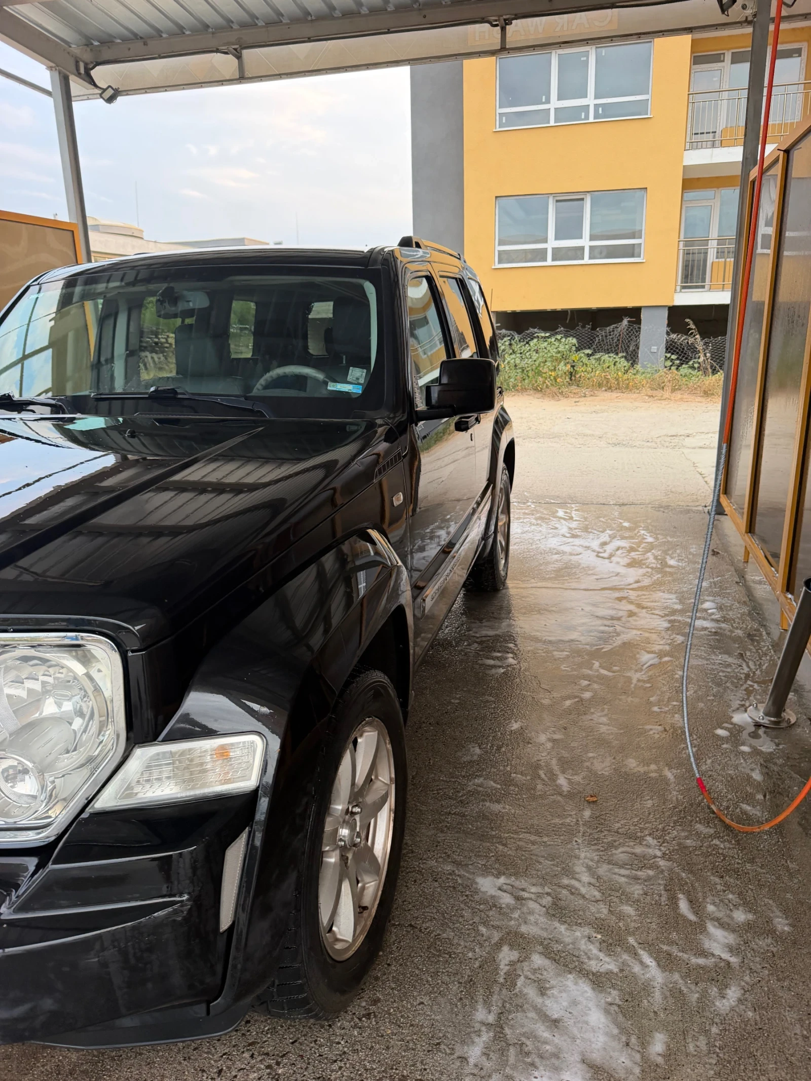 Jeep Cherokee, снимка 2 - Автомобили и джипове - 55784006