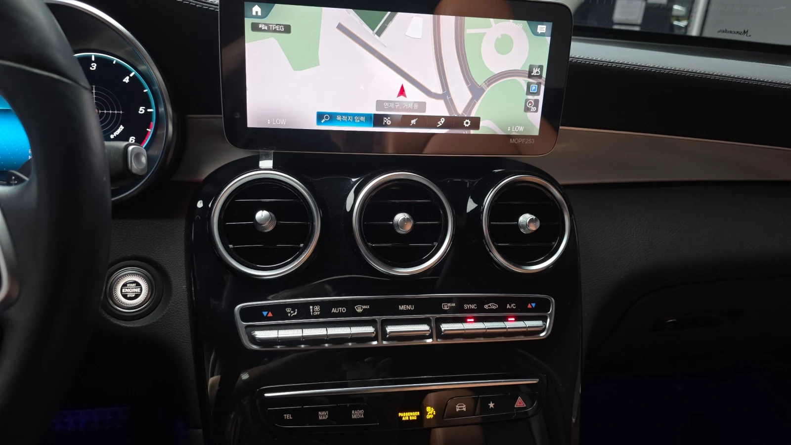 Mercedes-Benz GLC GLC 220 d 4MATIC | HUD | 360  ������ | �������� | Mobile.bg � ����������� 13