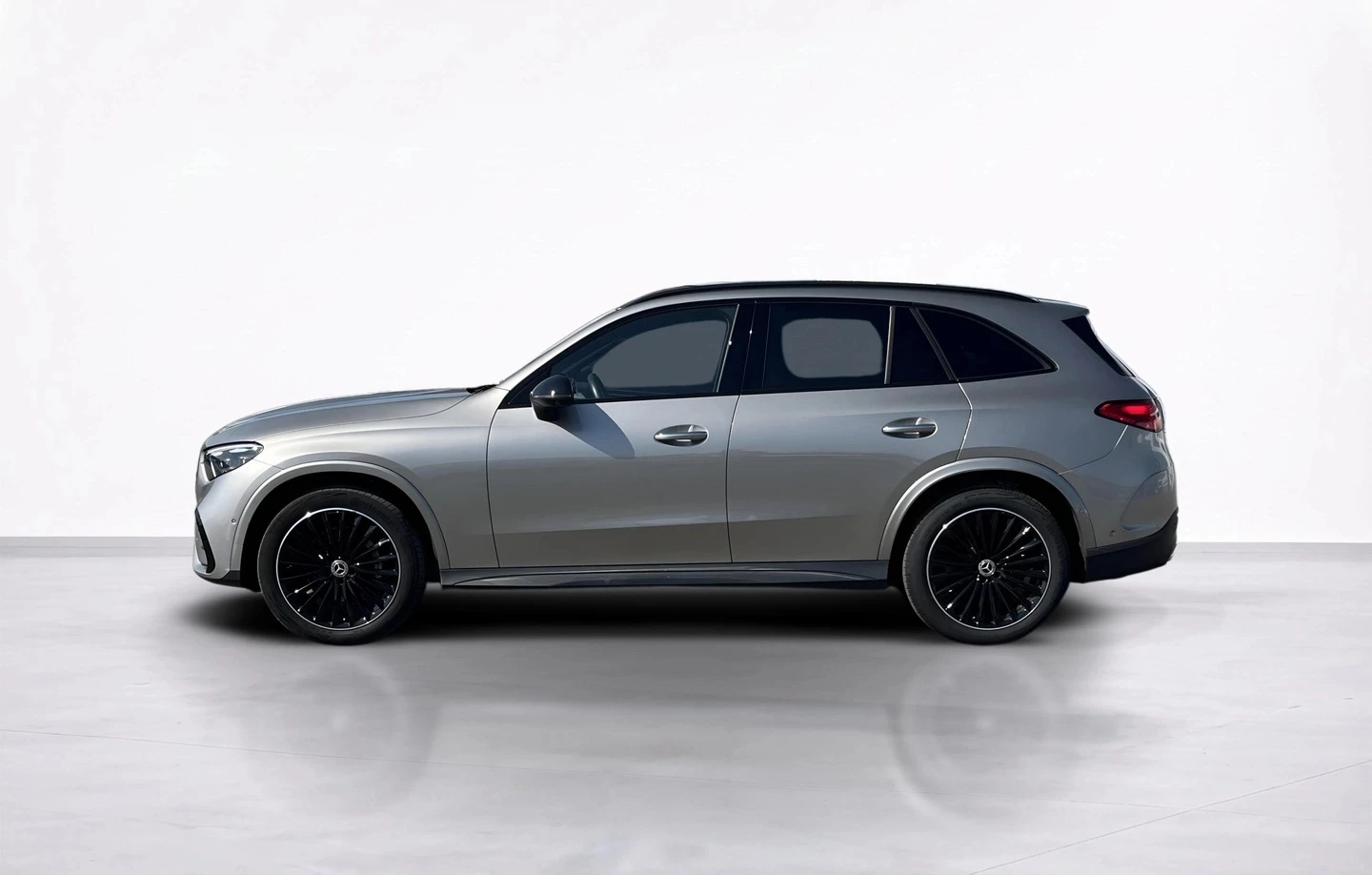 Mercedes-Benz GLC 220 d 4MATIC Off-Roader AMG-Line, снимка 2 - Автомобили и джипове - 55885269