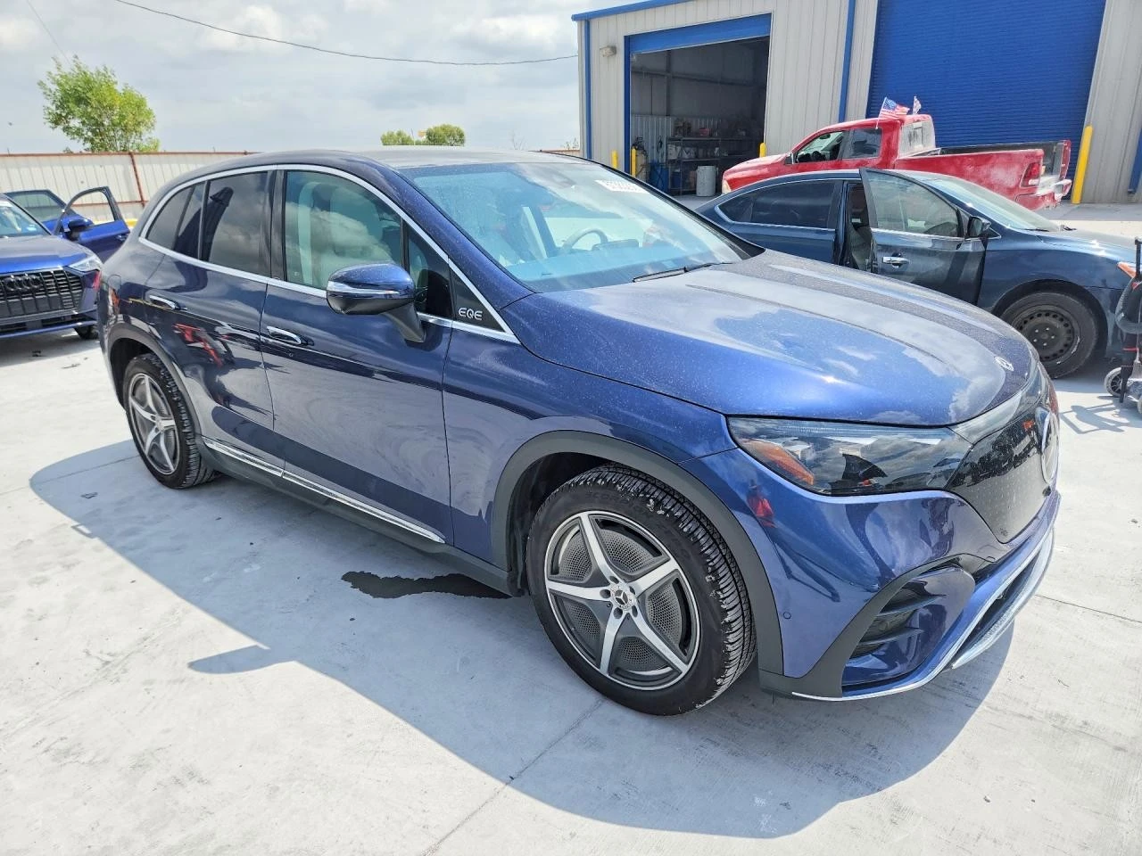 Mercedes-Benz EQE SUV 350+ , снимка 4 - Автомобили и джипове - 56740314