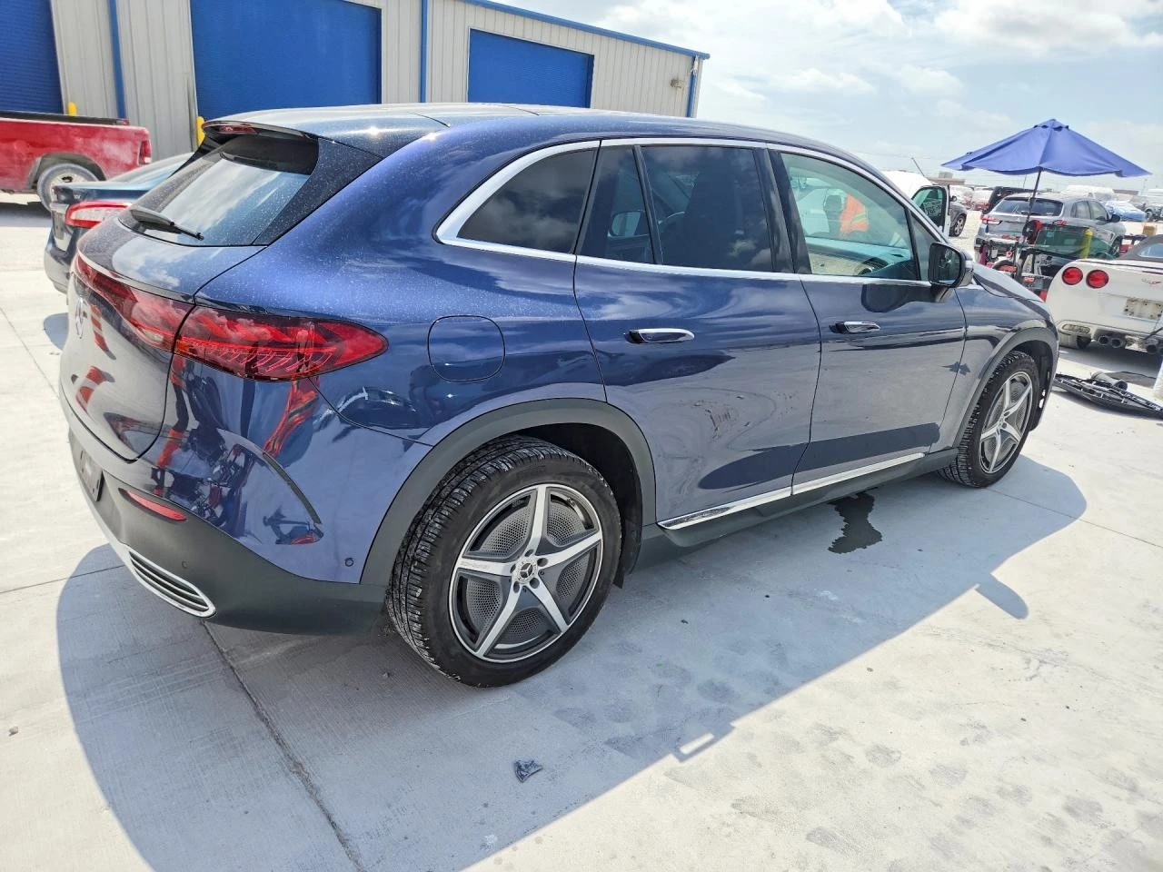 Mercedes-Benz EQE SUV 350+ , снимка 3 - Автомобили и джипове - 56740314