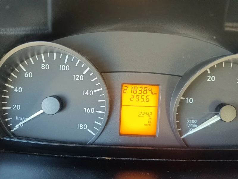 Mercedes-Benz Sprinter 311cdi 9места КЛИМА , снимка 13 - Бусове и автобуси - 48602616