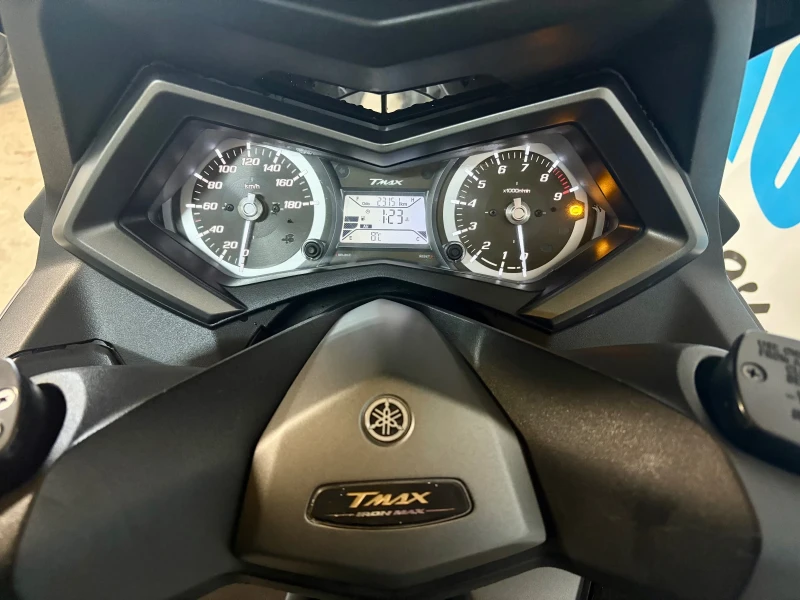 Yamaha T-max 530i LED ABS IRONMAX AKRAPOVIC , снимка 9 - Мотоциклети и мототехника - 52841575