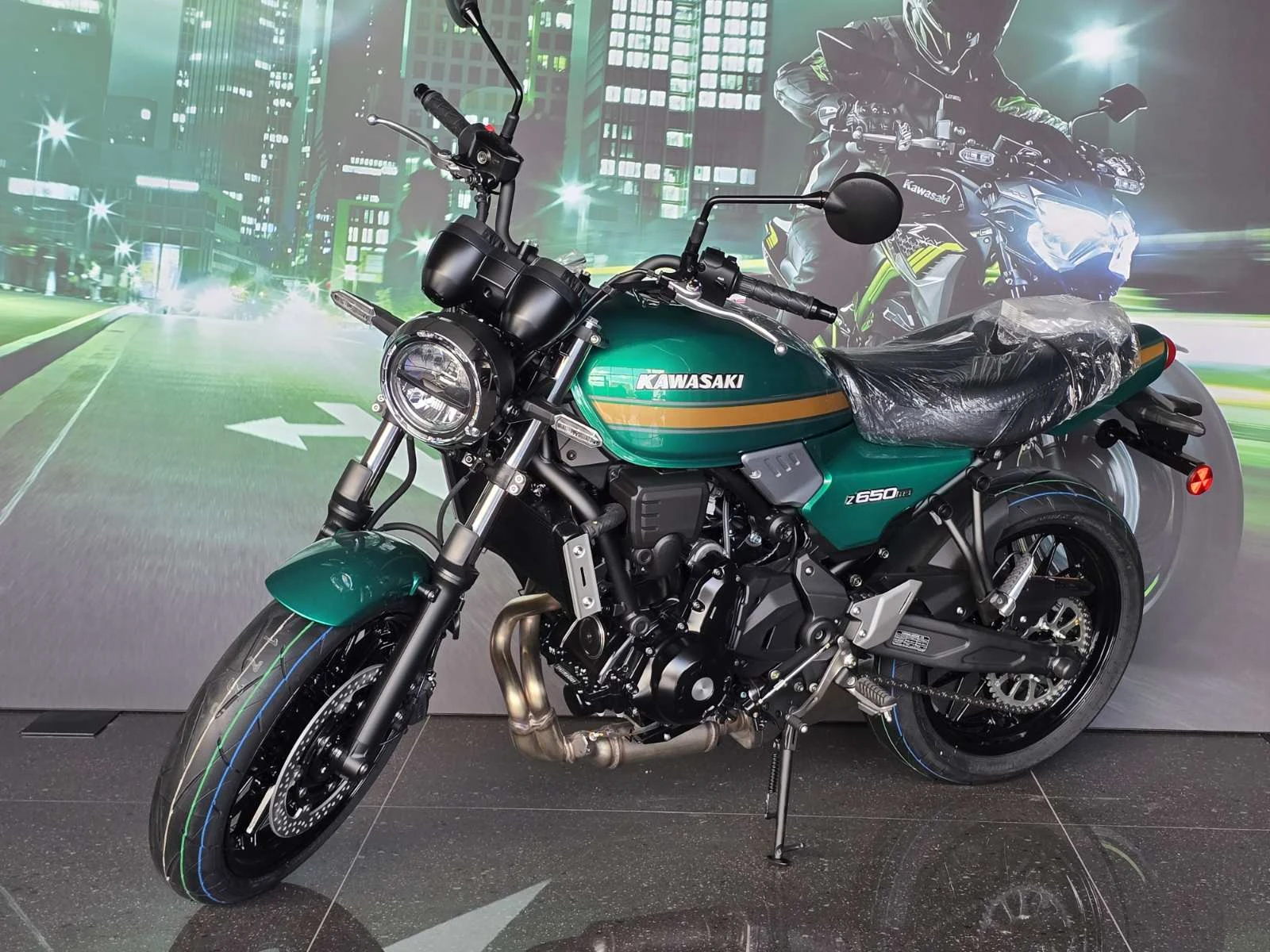 Kawasaki Z 650 RS 2026, снимка 4 - Мотоциклети и мототехника - 55257241