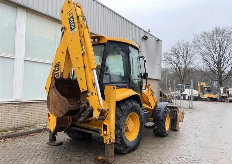 Багер JCB 3CX, снимка 2 - Индустриална техника - 49485574