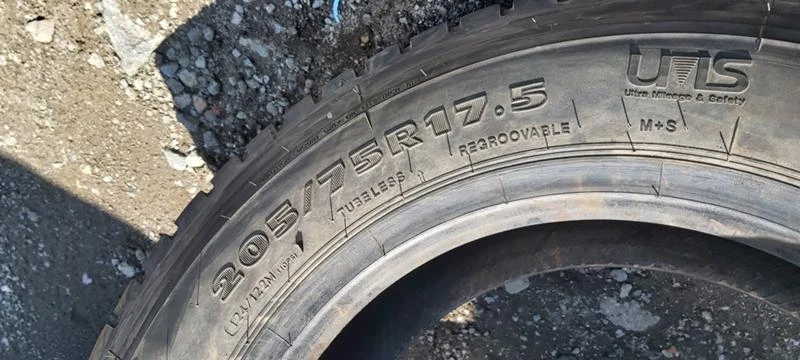 Гуми Летни 215/75R17.5, снимка 5 - Гуми и джанти - 41998906