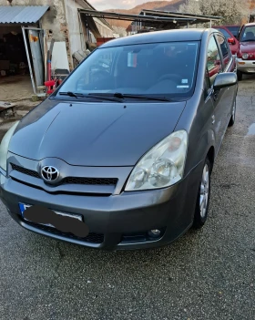Toyota Corolla verso 1.8 VVT, снимка 2