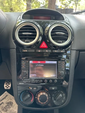 Opel Corsa 1.4i OPCline, Navi, снимка 12