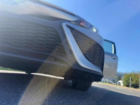 Toyota Camry * SE Auto AWD * CARFAX * , снимка 13