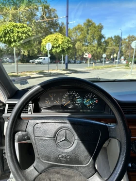 Mercedes-Benz E 280 M104, снимка 13